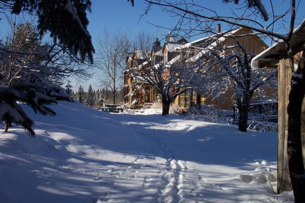 Auberge Restaurant La Mara Saint-Joseph-de-Ham-Sud Экстерьер фото